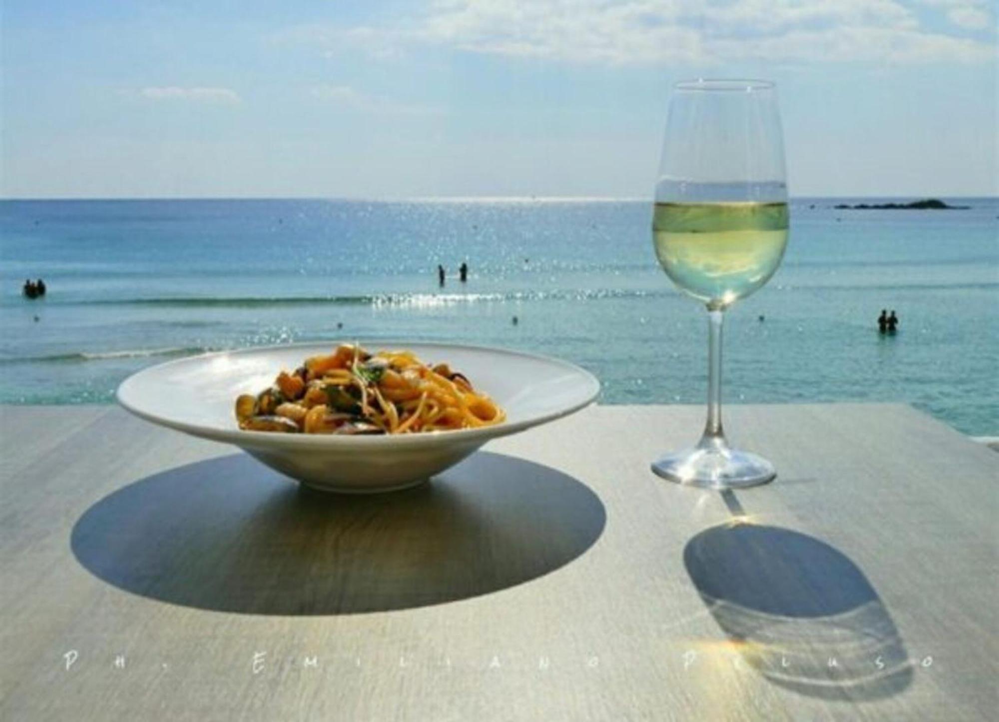 ポルト・チェザーレオ The Sea View Panoramicヴィラ エクステリア 写真