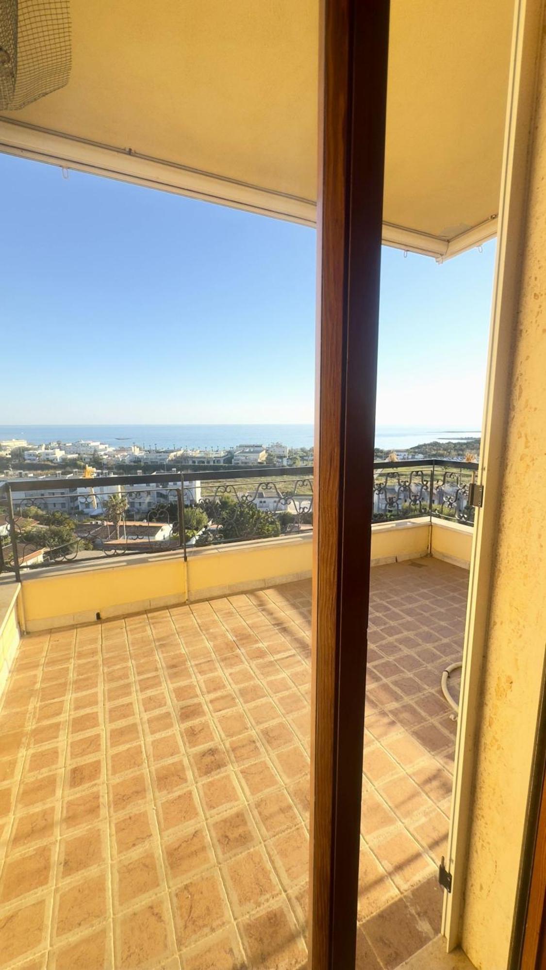 ポルト・チェザーレオ The Sea View Panoramicヴィラ エクステリア 写真