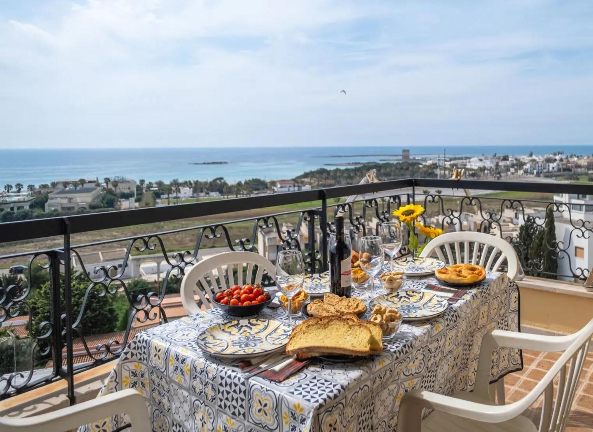 ポルト・チェザーレオ The Sea View Panoramicヴィラ エクステリア 写真